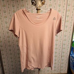 REEBOK ATHLETIC SHIRT WOMENS SIZE MEDIUM PALE PINK PERFORMANCE SHORT SLEEVE TOP